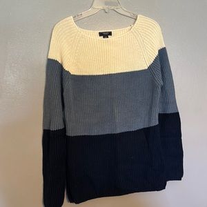 Women’s chaps sweater blues size M